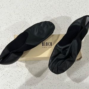 Bloch Dance Women's Neo-Flex Leather and Neoprene Slip